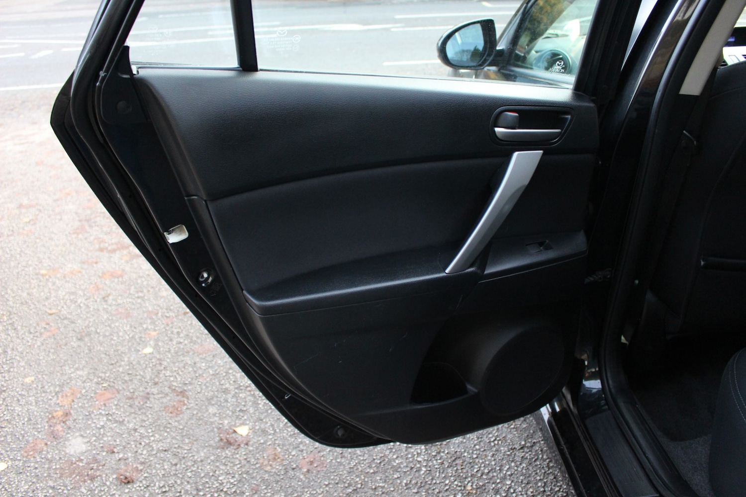 Used Mazda Mazda3 2010 for sale - 76725769: Photo 20