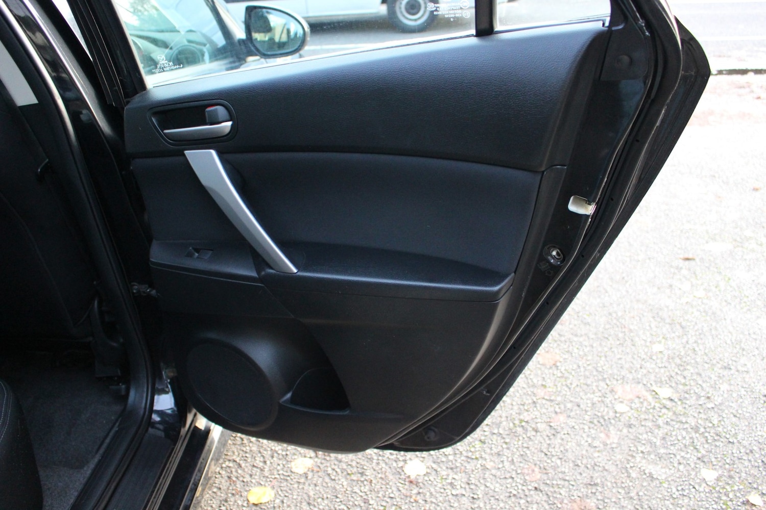 Used Mazda Mazda3 2010 for sale - 76725769: Photo 26