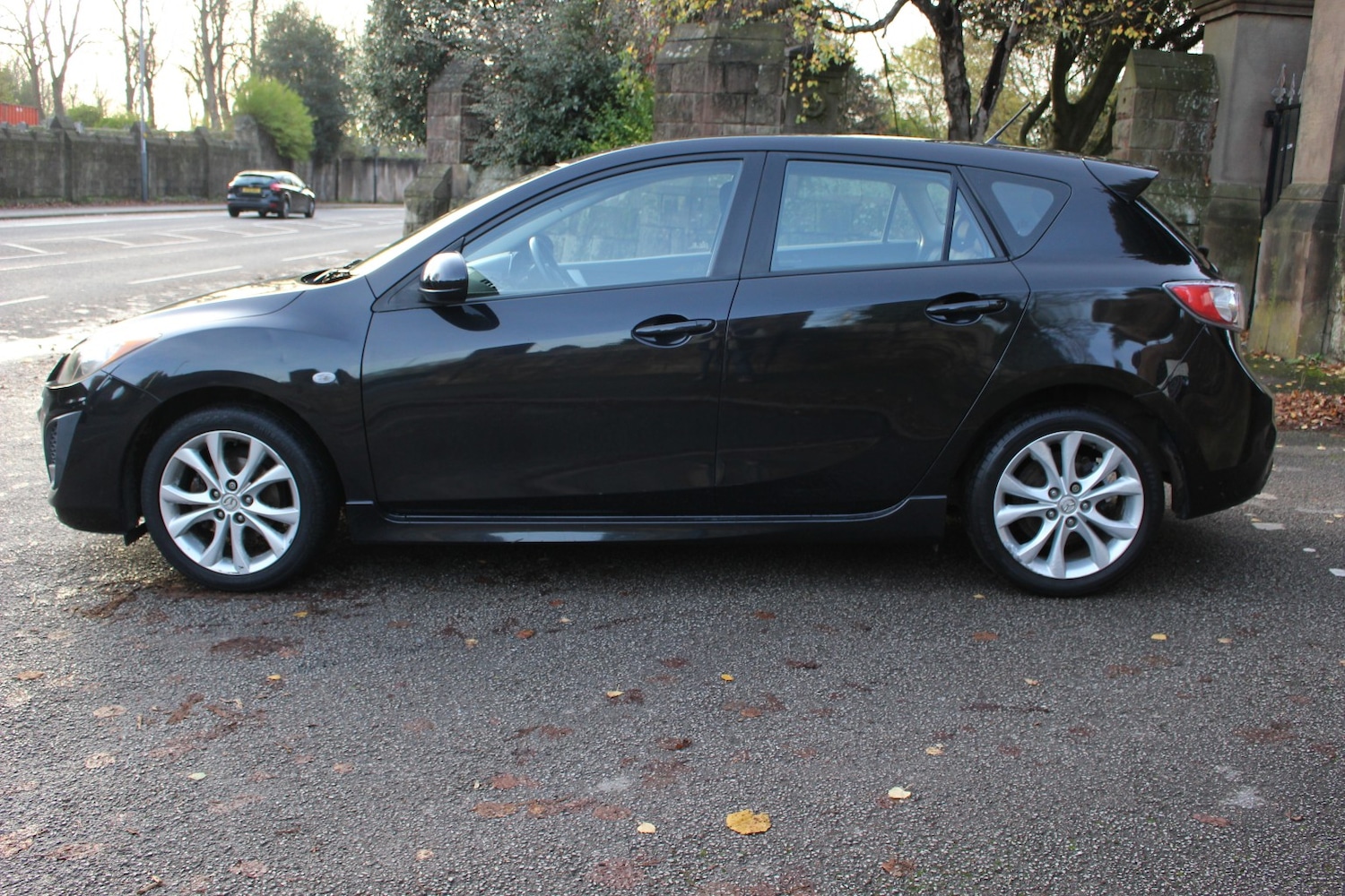 Used Mazda Mazda3 2010 for sale - 76725769: Photo 6