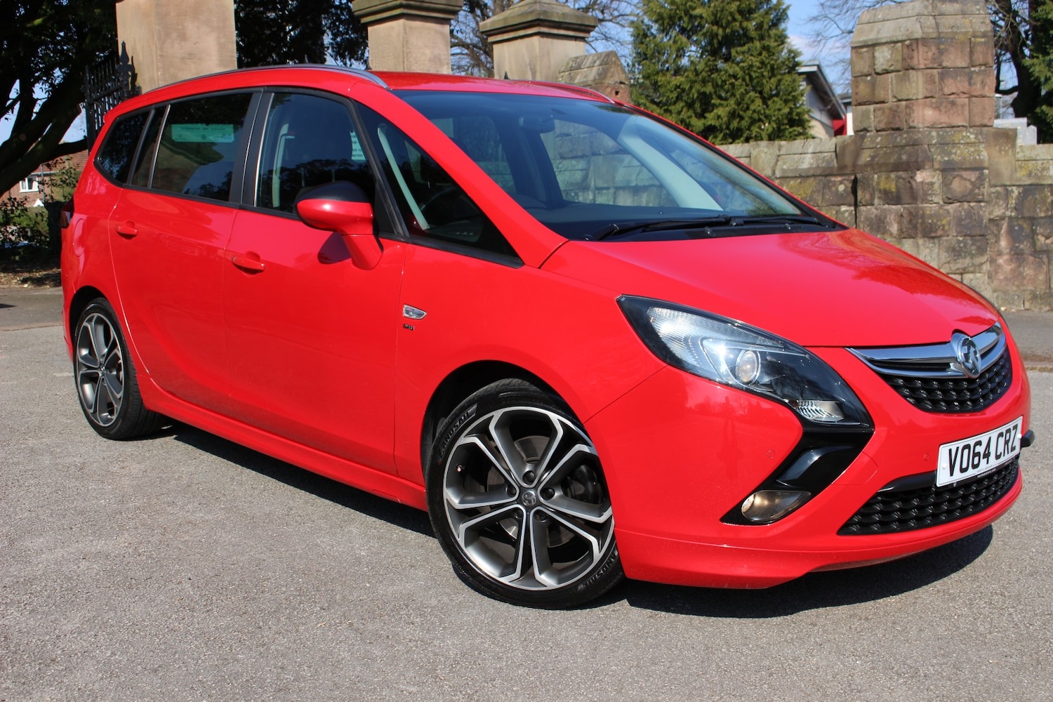 Used Vauxhall Zafira Tourer 2014 for sale - 76725692: Photo 1