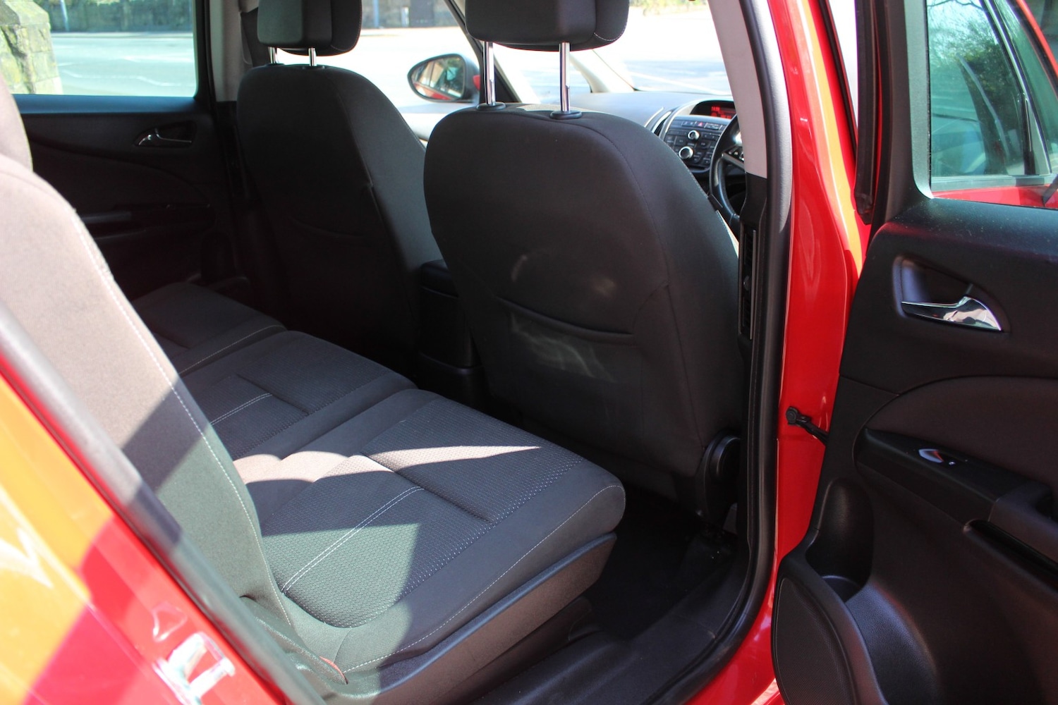 Used Vauxhall Zafira Tourer 2014 for sale - 76725692: Photo 18