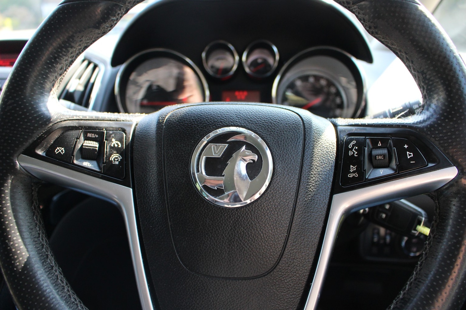 Used Vauxhall Zafira Tourer 2014 for sale - 76725692: Photo 30