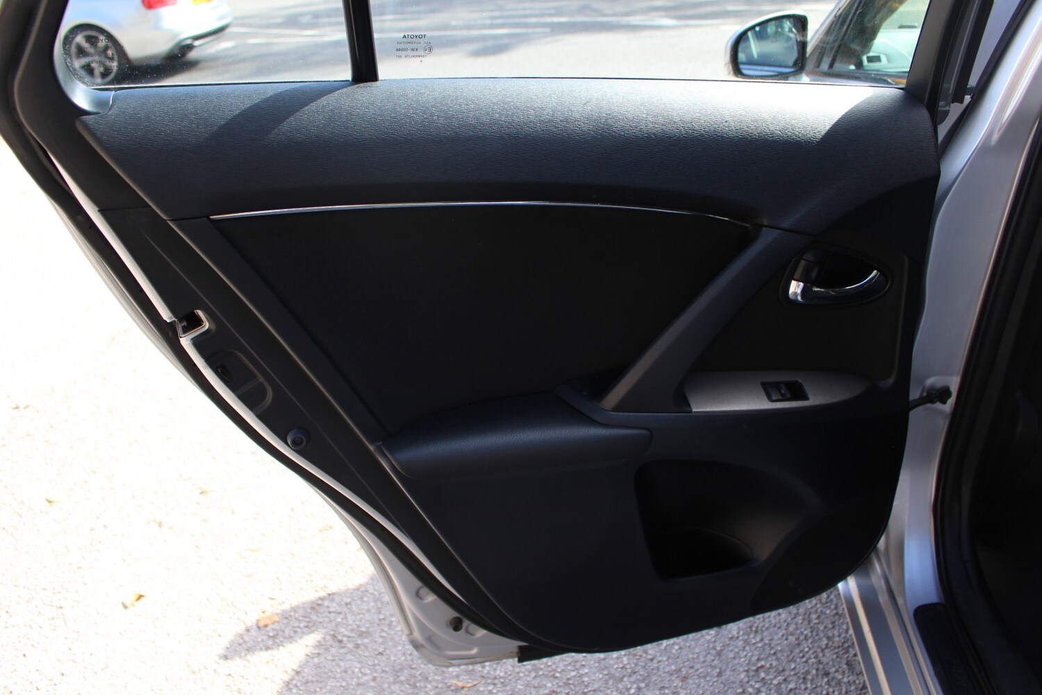 Used Toyota Avensis 2010 for sale - 76794600: Photo 21