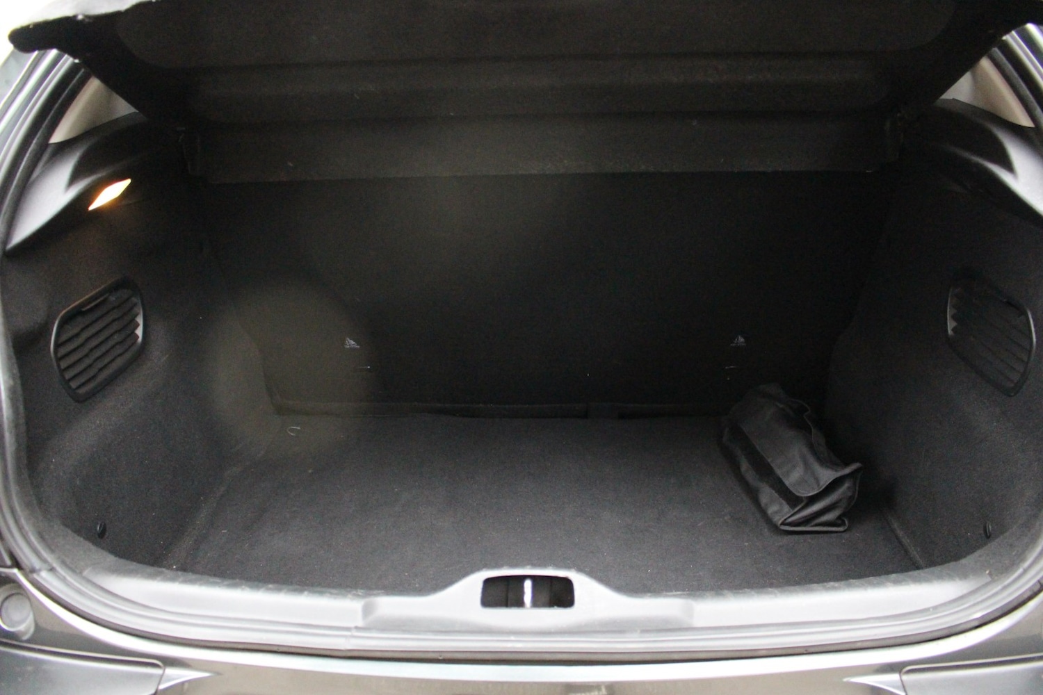 Used Citroen C4 Cactus 2016 for sale - 77781766: Photo 17