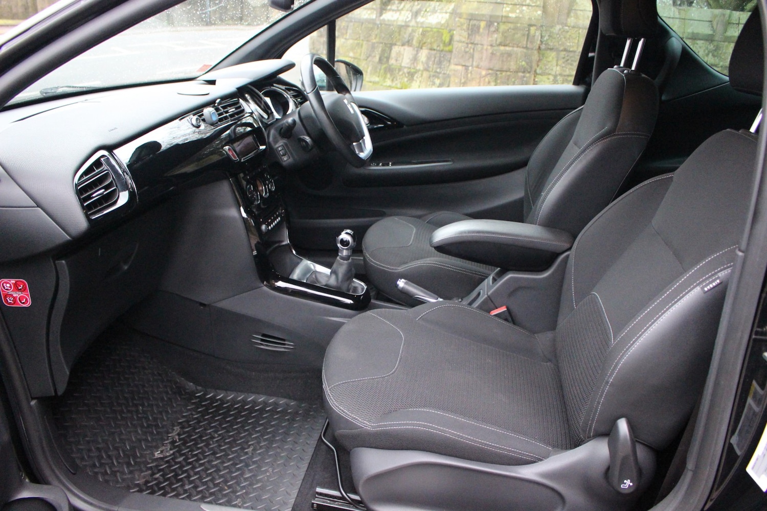 Used Citroen DS3 2014 for sale - 77681787: Photo 11