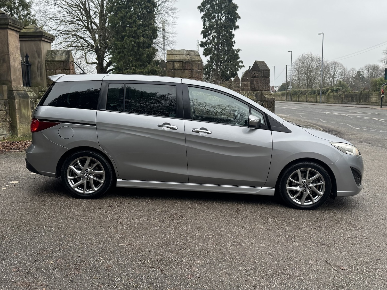 Used Mazda Mazda5 2015 for sale - 77370671: Photo 2