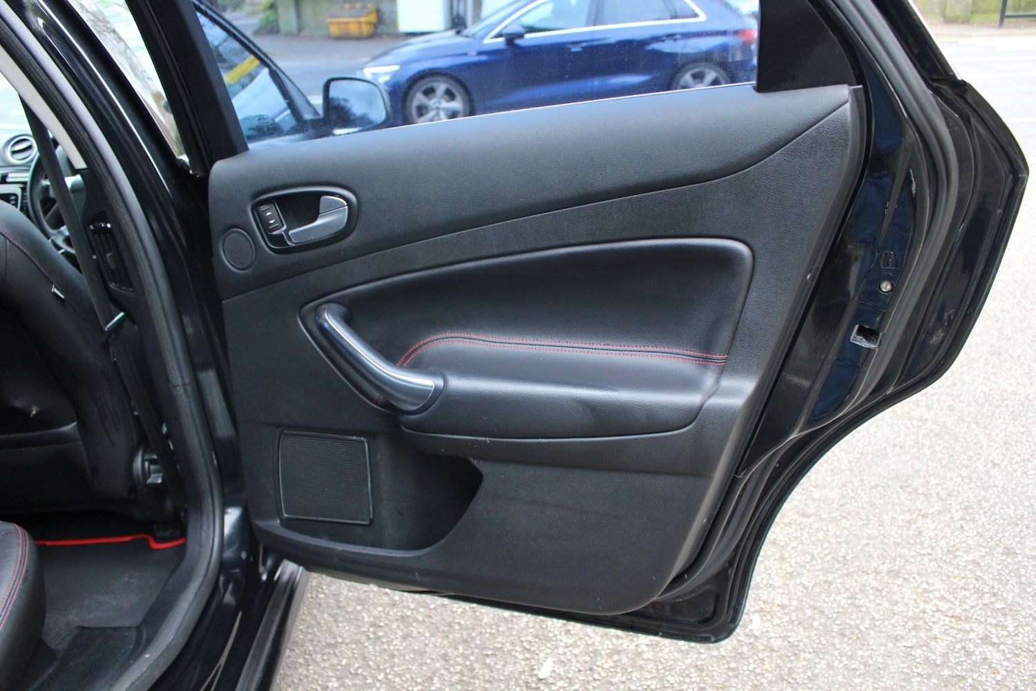 Used Ford Mondeo 2010 for sale - 78183044: Photo 21