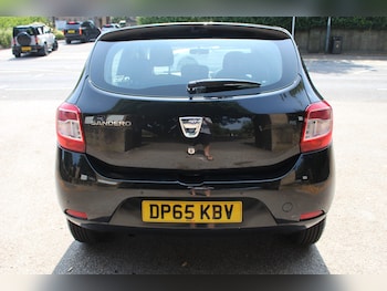 Used Dacia Sandero 2015 for sale - 79246506: Photo