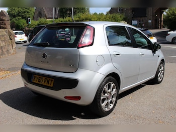 Used Fiat Punto Evo 2010 for sale - 75344751: Photo