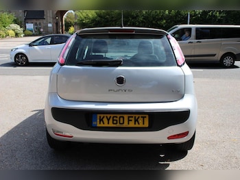 Used Fiat Punto Evo 2010 for sale - 75344751: Photo