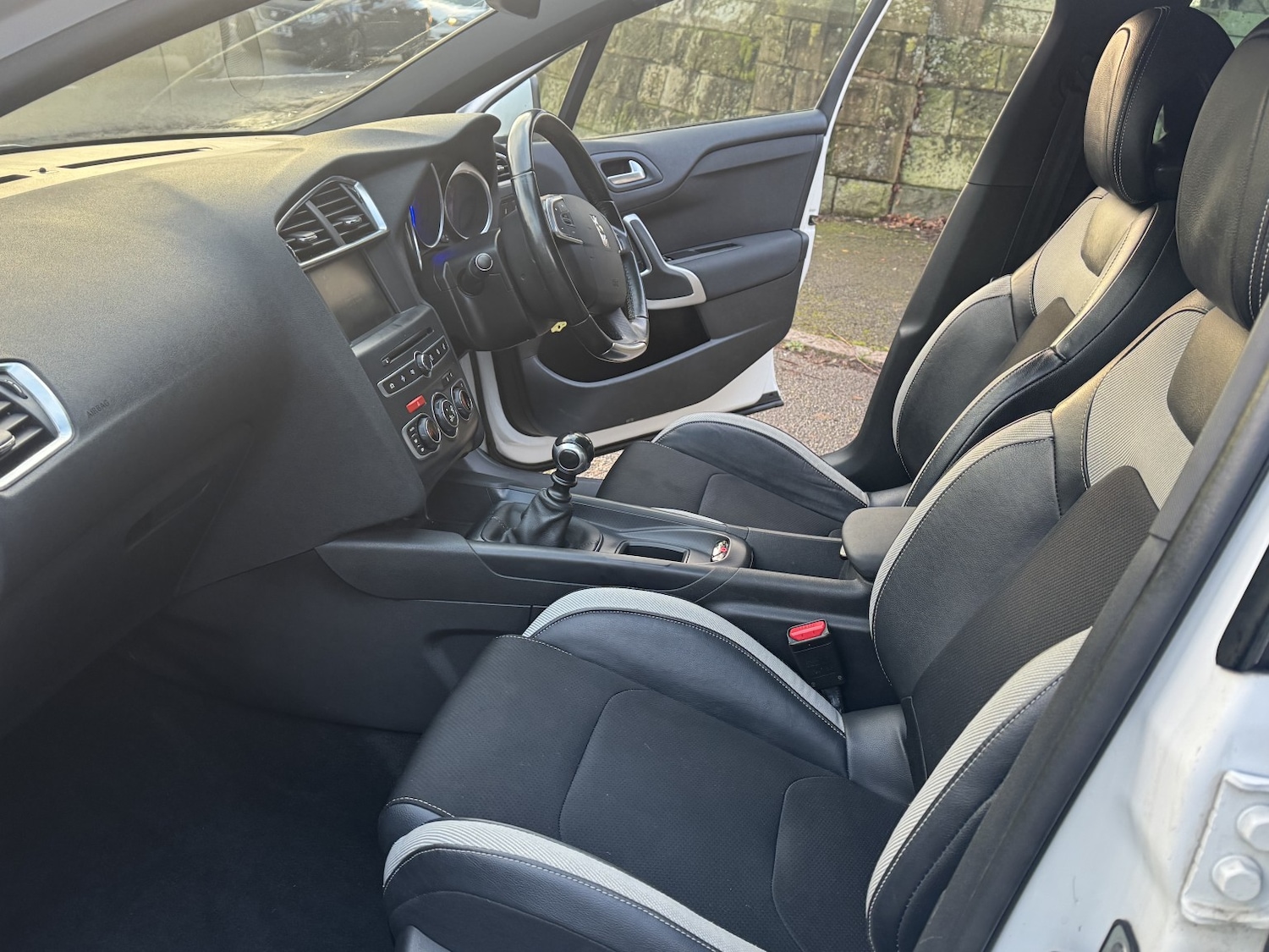 Used Citroen DS4 2015 for sale - 76935312: Photo 12