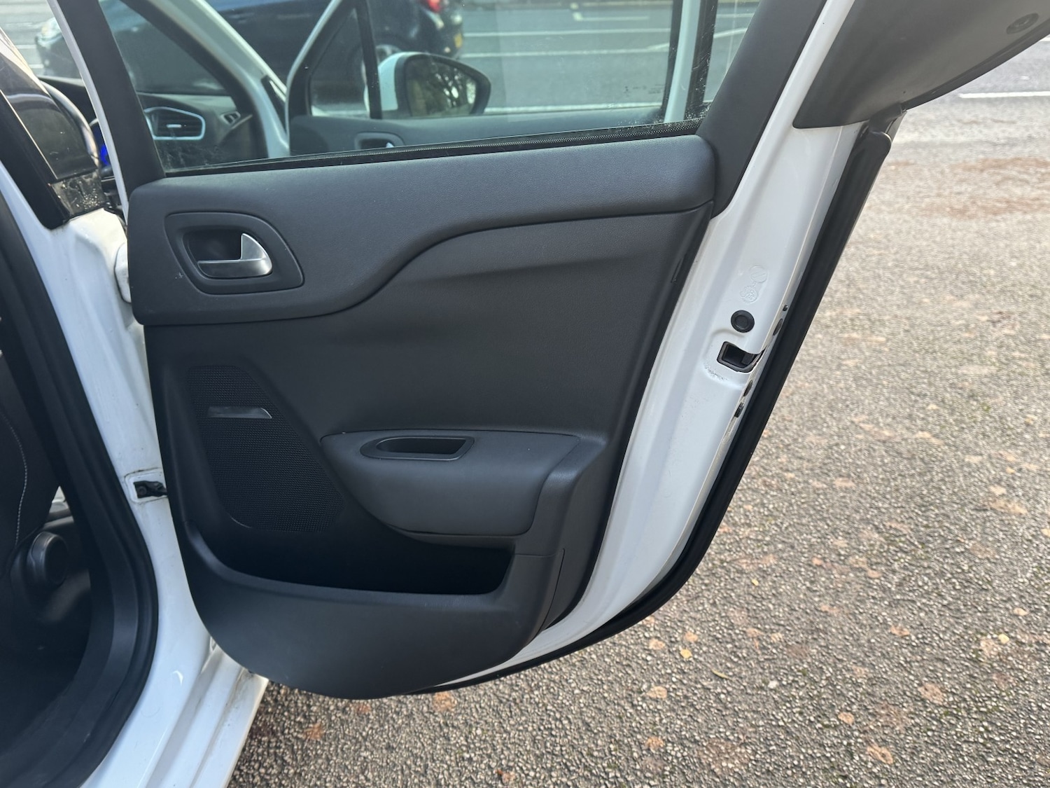 Used Citroen DS4 2015 for sale - 76935312: Photo 21