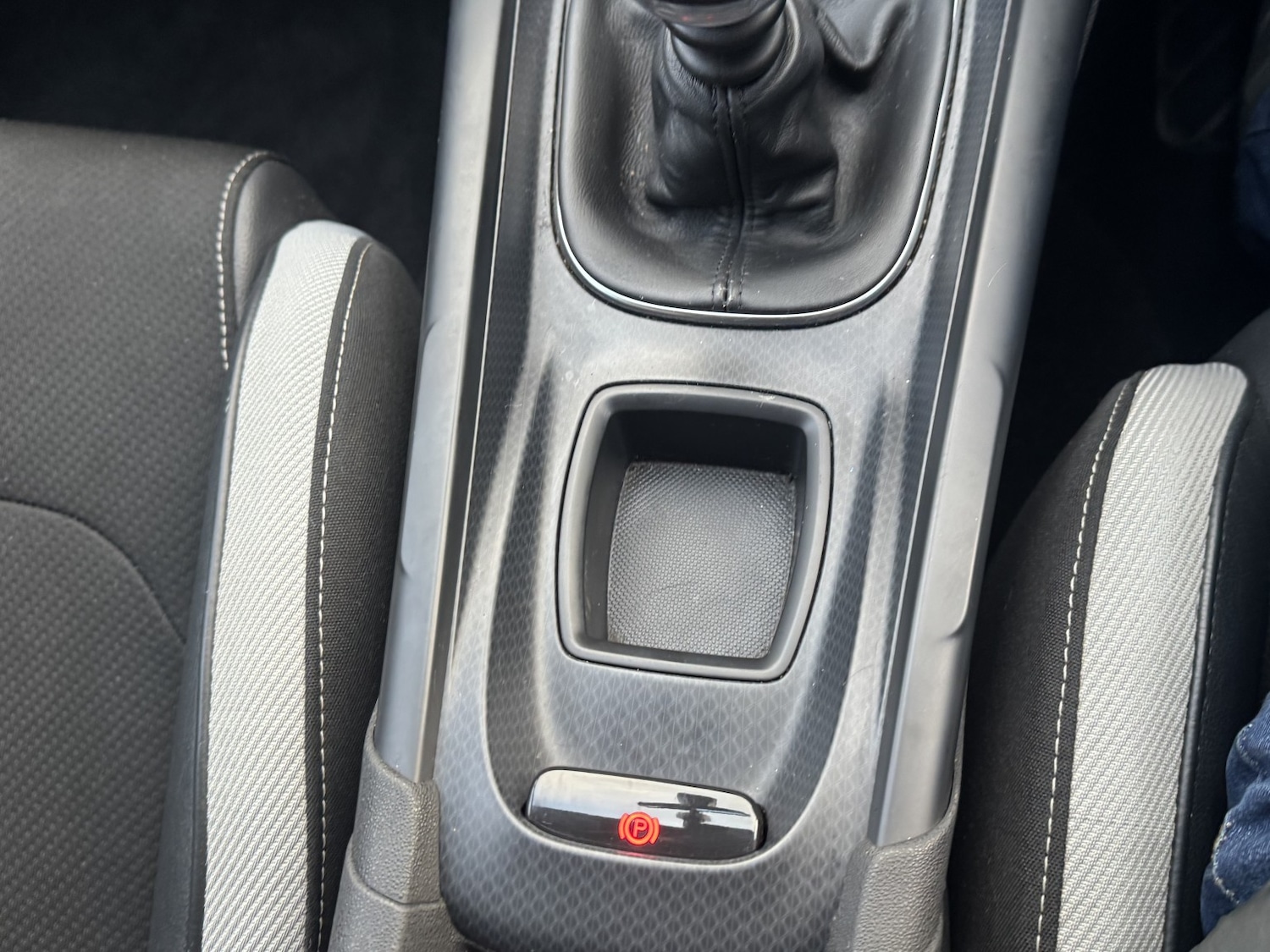 Used Citroen DS4 2015 for sale - 76935312: Photo 29