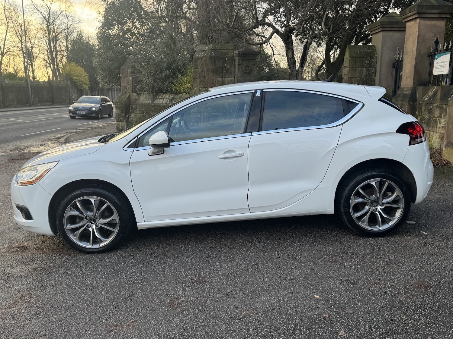 Used Citroen DS4 2015 for sale - 76935312: Photo 5