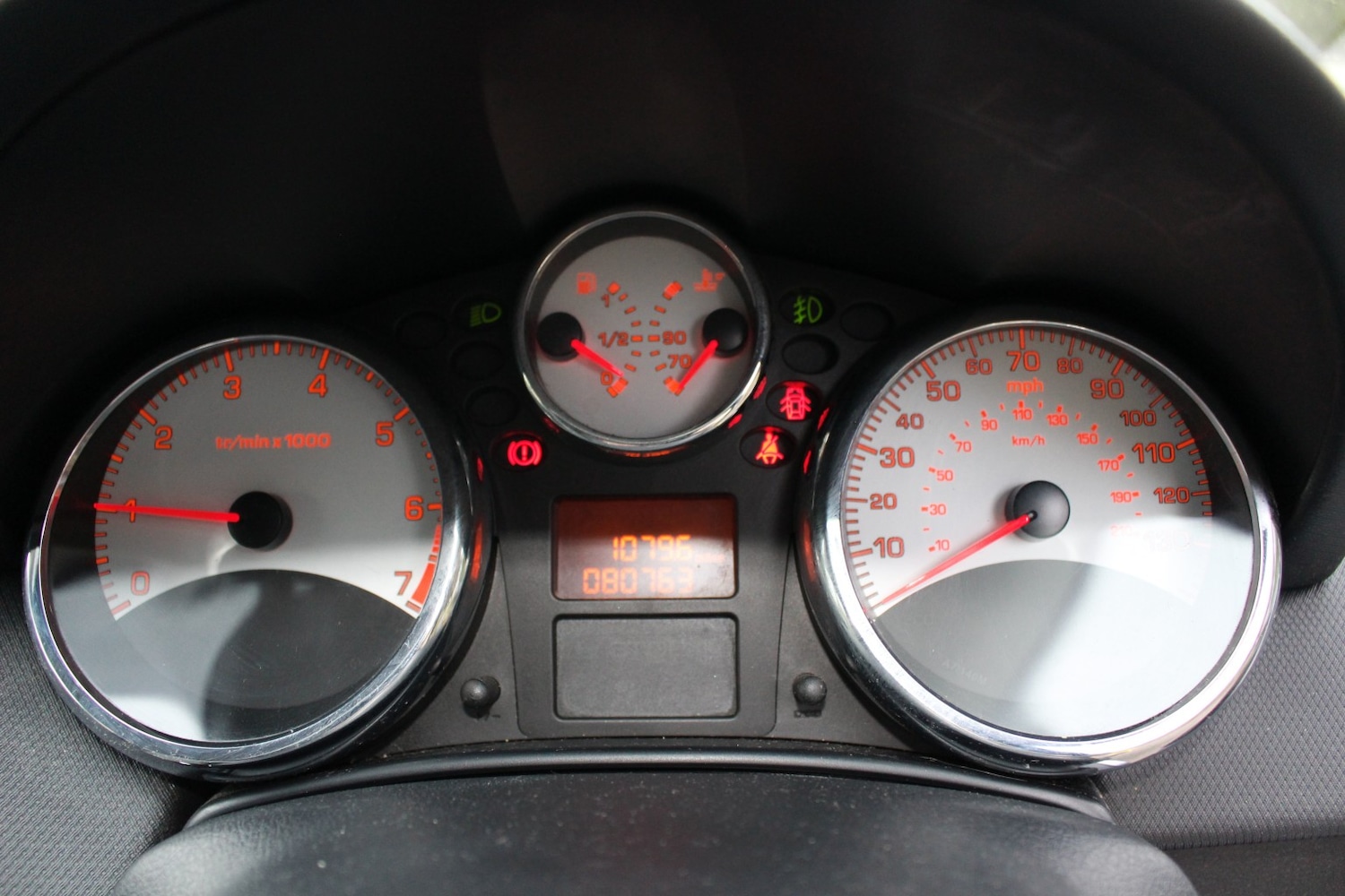 Used Peugeot 207 2010 for sale - 77536026: Photo 21