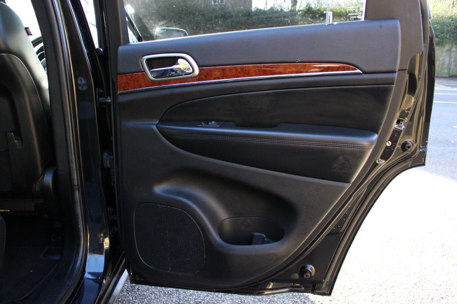 Used Jeep Grand Cherokee 2012 for sale - 76656369: Photo 23