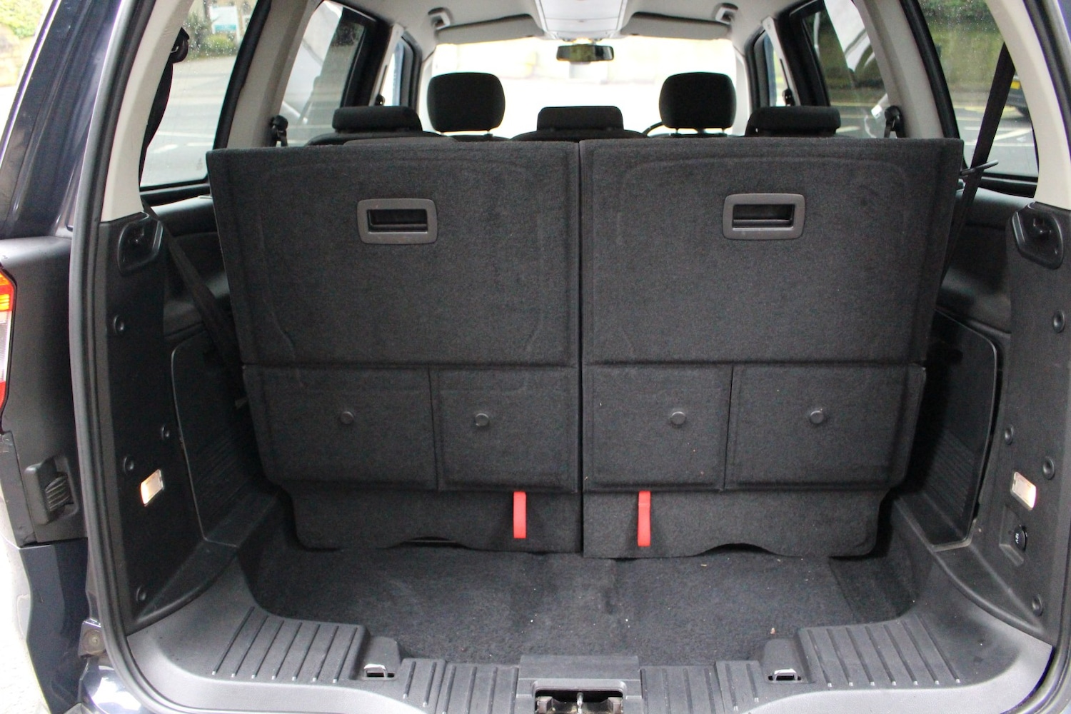 Used Ford Galaxy 2013 for sale - 77572814: Photo 19