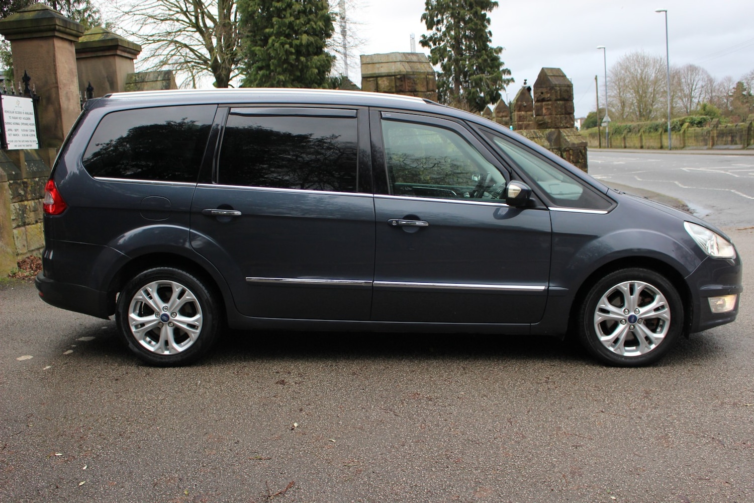 Used Ford Galaxy 2013 for sale - 77572814: Photo 2