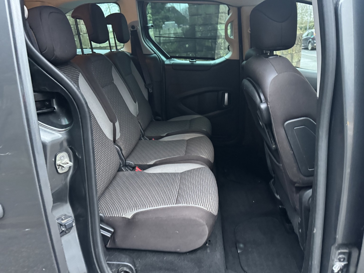 Used Peugeot Partner Tepee 2015 for sale - 77303773: Photo 16