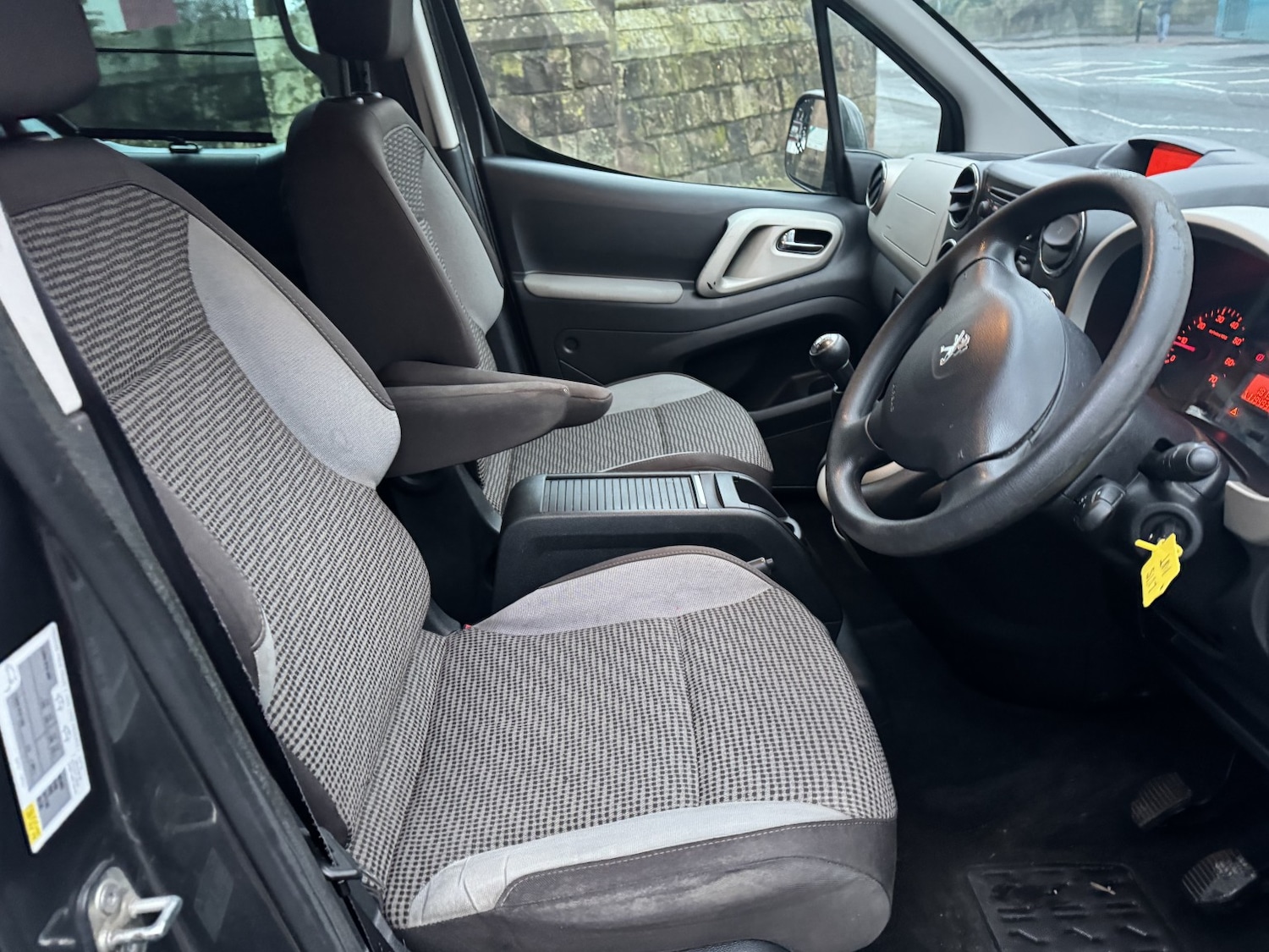 Used Peugeot Partner Tepee 2015 for sale - 77303773: Photo 19