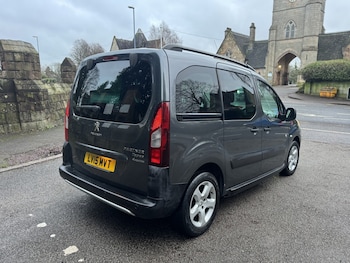 Used Peugeot Partner Tepee 2015 for sale - 77303773: Photo