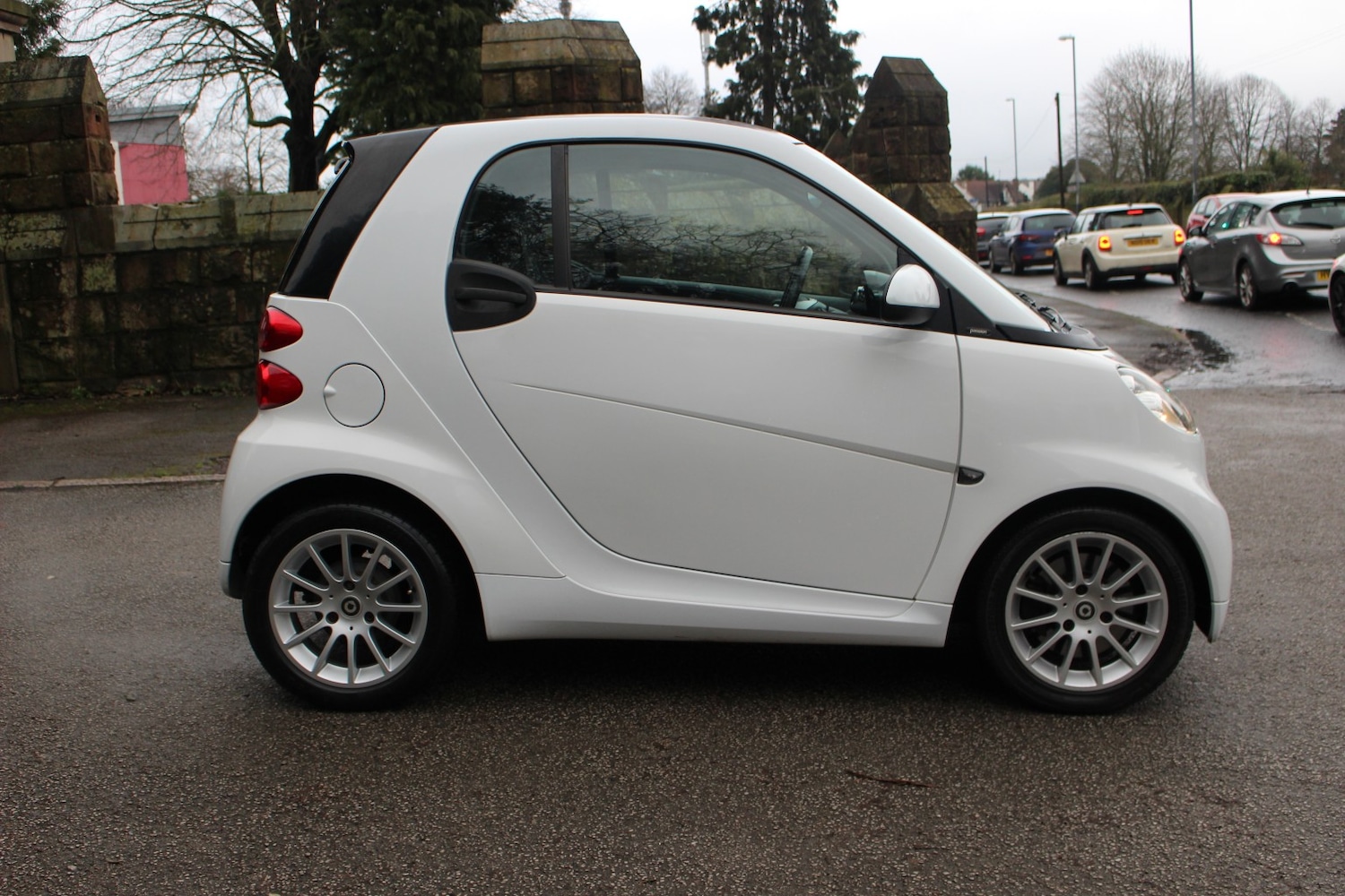 Used smart fortwo 2011 for sale - 77694190: Photo 2