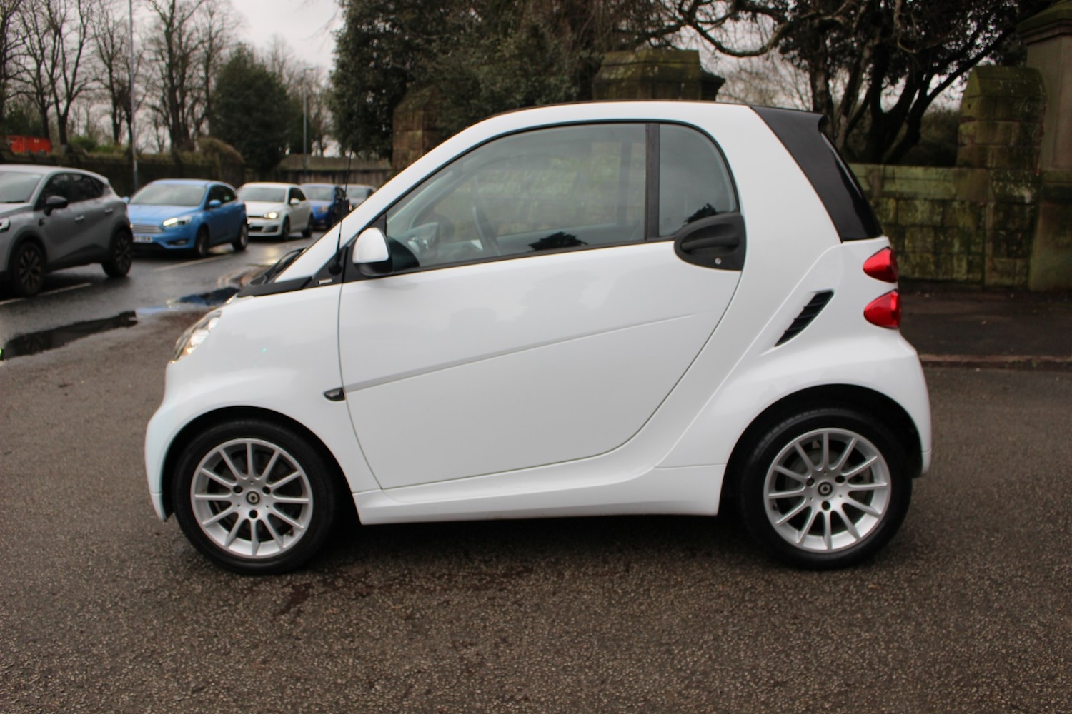 Used smart fortwo 2011 for sale - 77694190: Photo 6