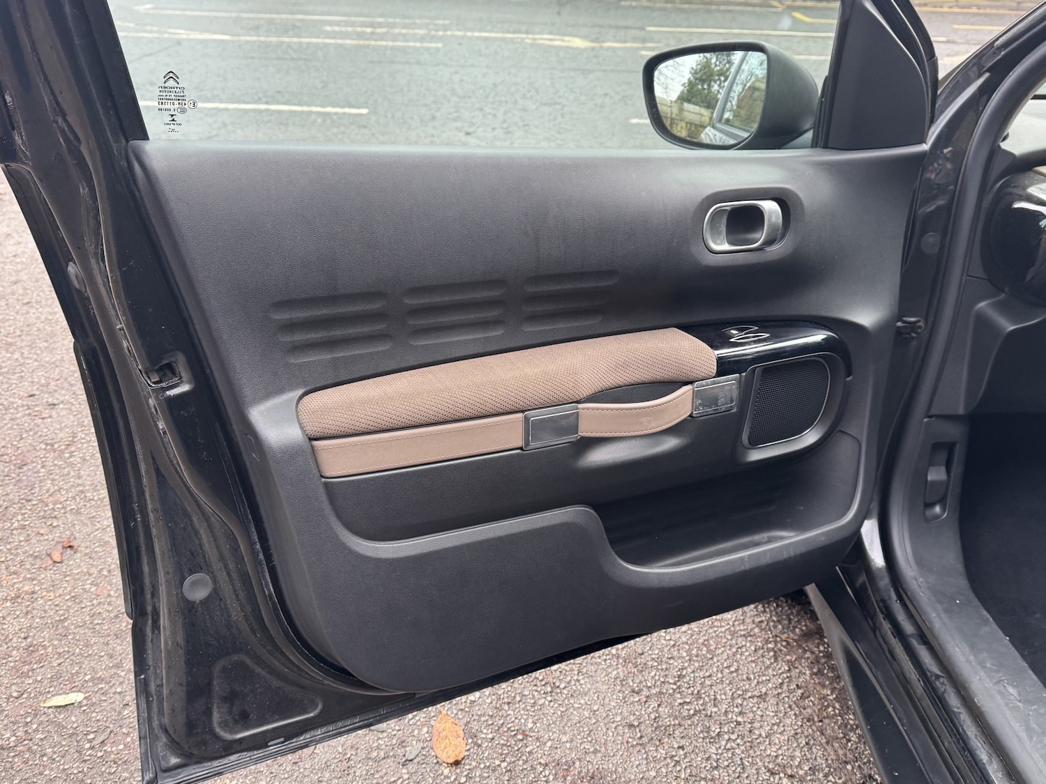 Used Citroen C4 Cactus 2015 for sale - 77118532: Photo 17