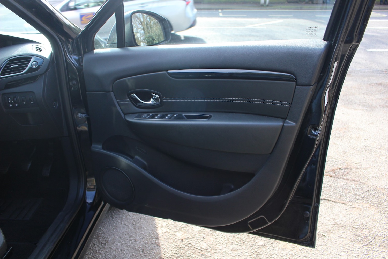 Used Renault Scenic 2014 for sale - 77668616: Photo 21