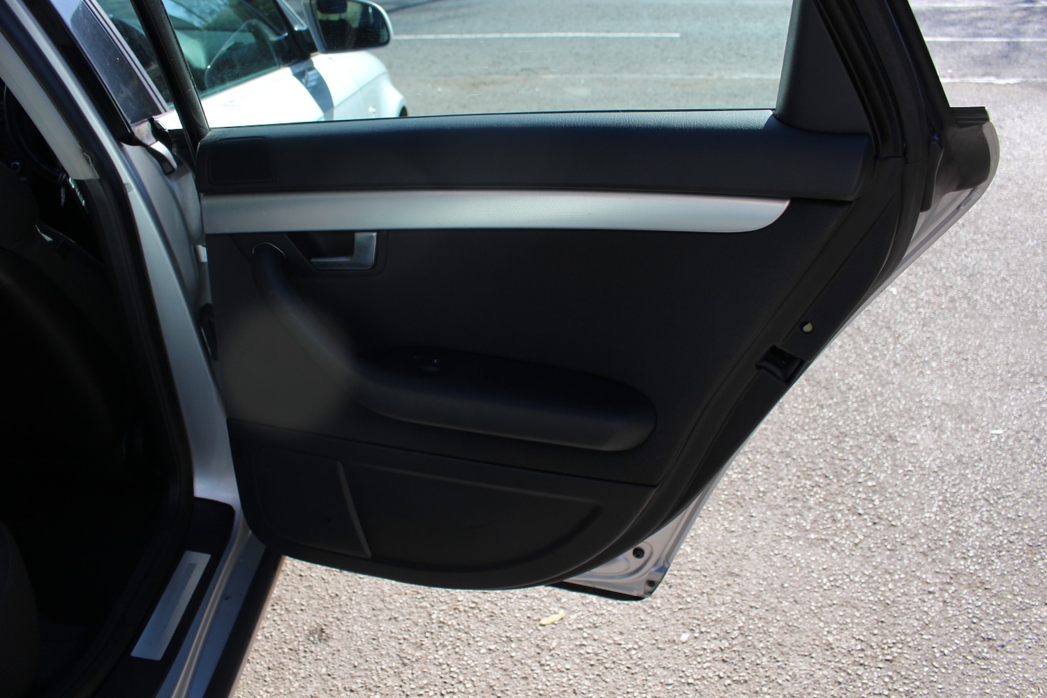 Used Audi A4 2007 for sale - 77938069: Photo 23