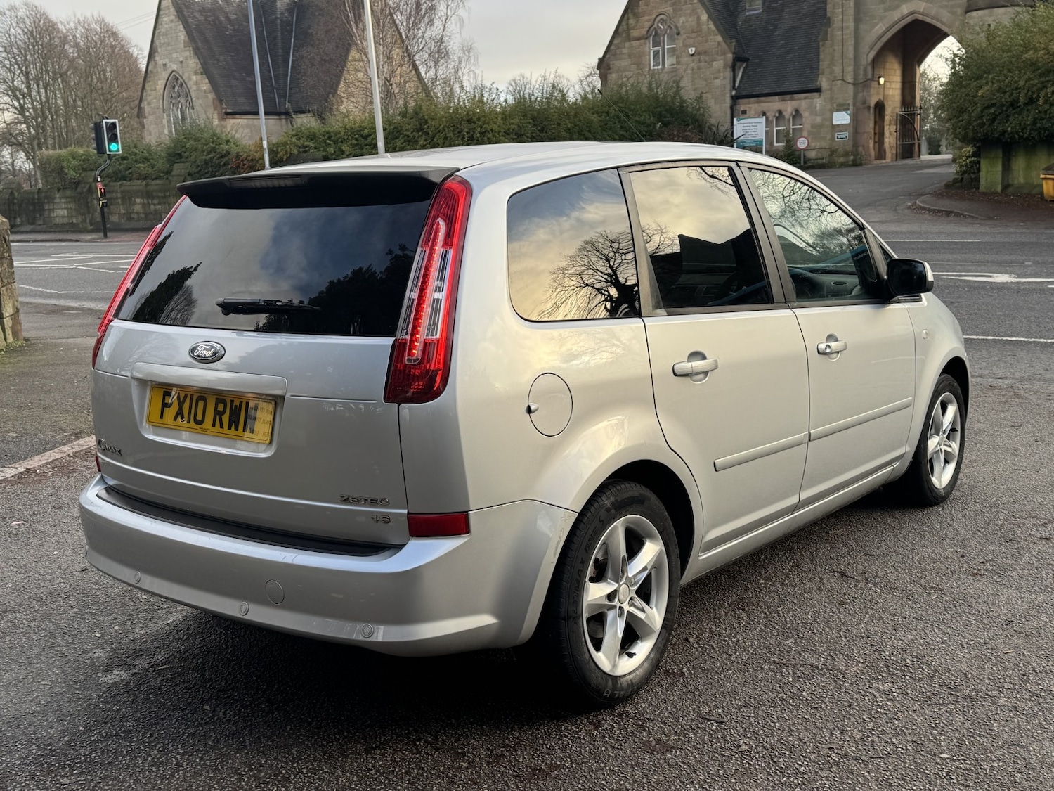 Used Ford C-Max 2010 for sale - 77225234: Photo 3
