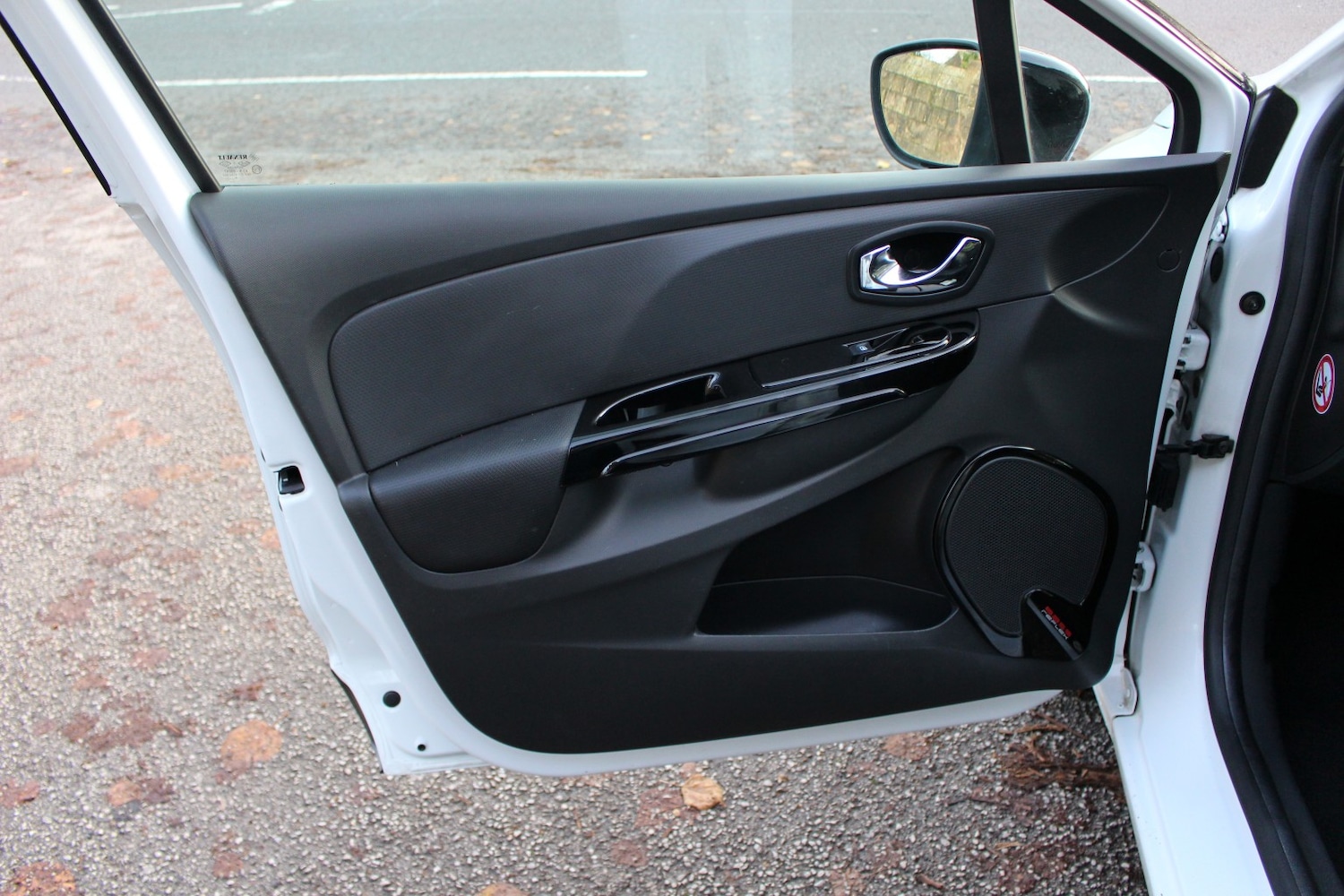 Used Renault Clio 2014 for sale - 76725774: Photo 17