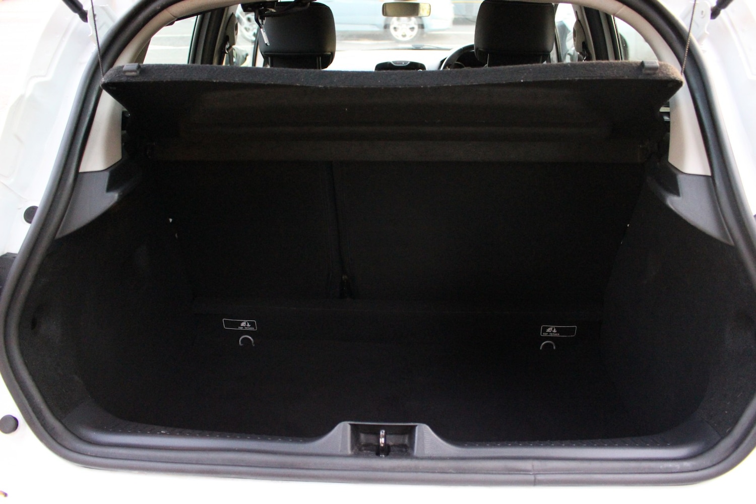 Used Renault Clio 2014 for sale - 76725774: Photo 24