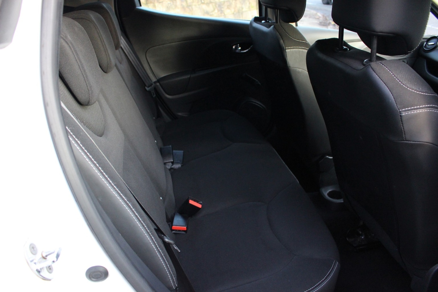 Used Renault Clio 2014 for sale - 76725774: Photo 26