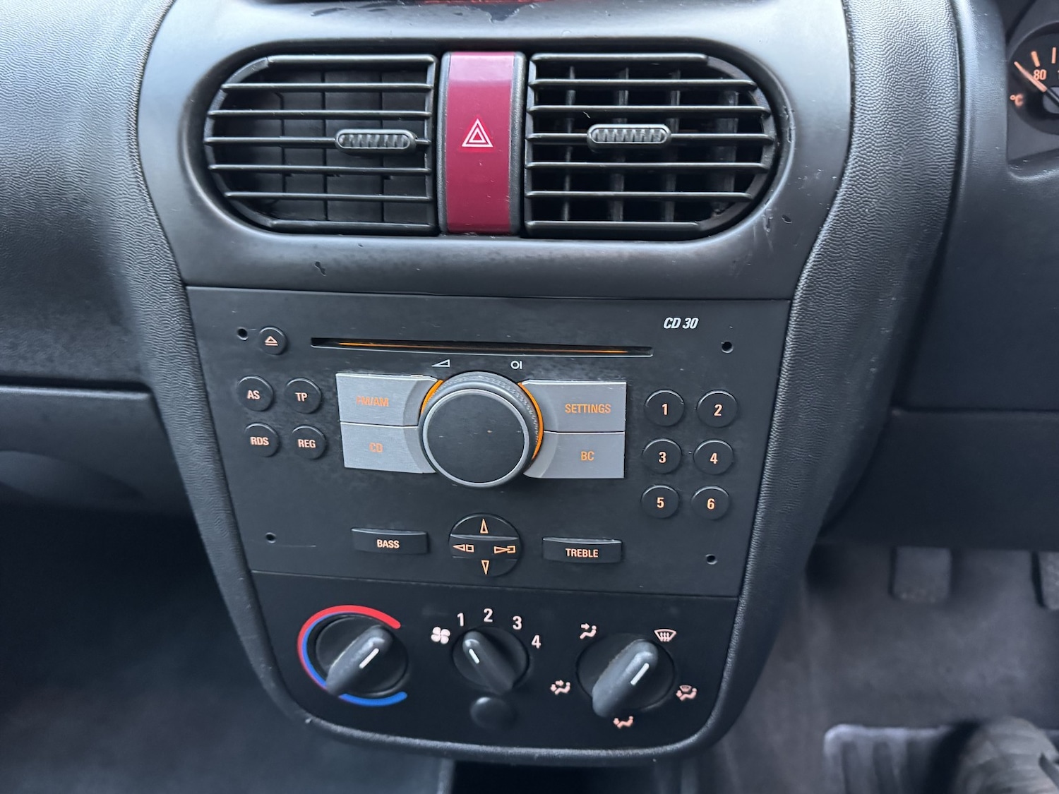 Used Vauxhall Combo 2011 for sale - 76837065: Photo 24