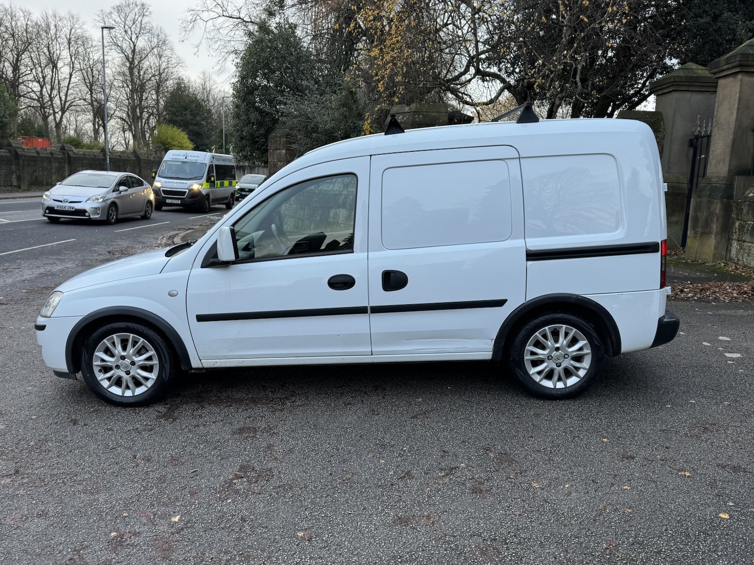 Used Vauxhall Combo 2011 for sale - 76837065: Photo 6