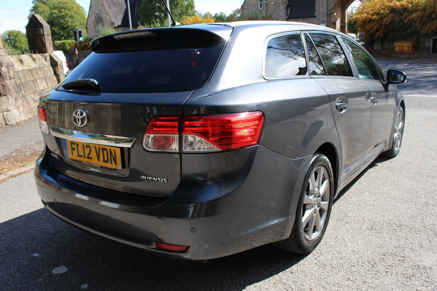 Used Toyota Avensis 2012 for sale - 76725765: Photo 3