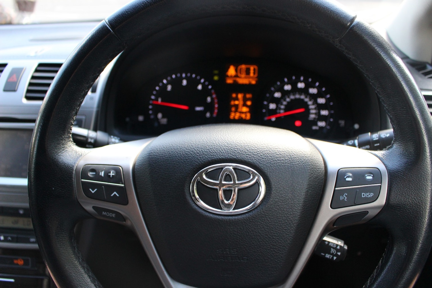 Used Toyota Avensis 2012 for sale - 76725765: Photo 30