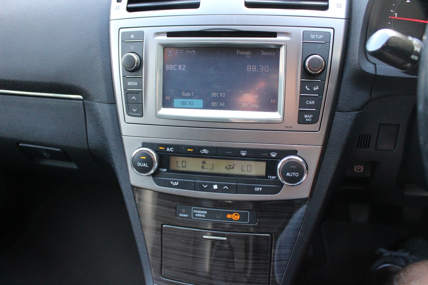 Used Toyota Avensis 2012 for sale - 76725765: Photo 31