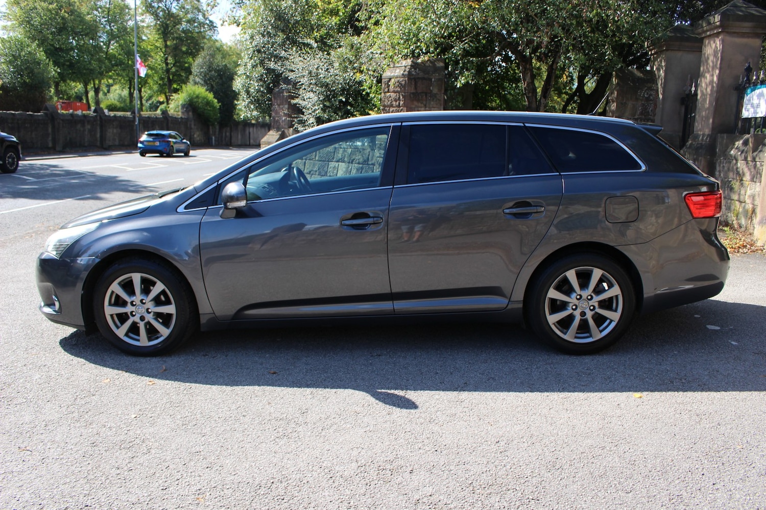 Used Toyota Avensis 2012 for sale - 76725765: Photo 6