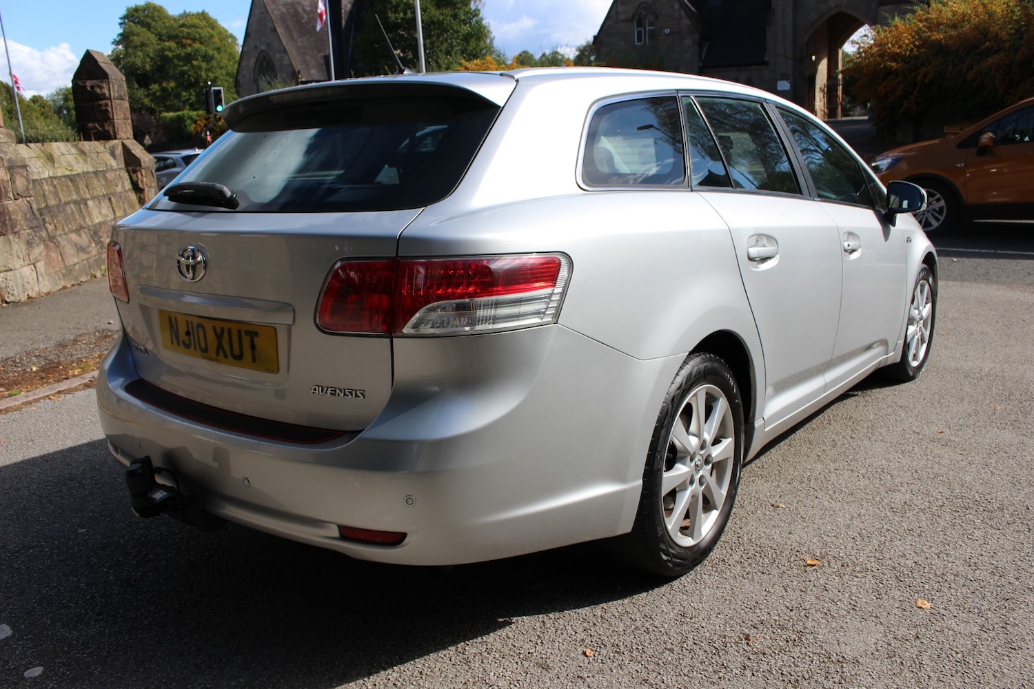 Used Toyota Avensis 2010 for sale - 76725736: Photo 3