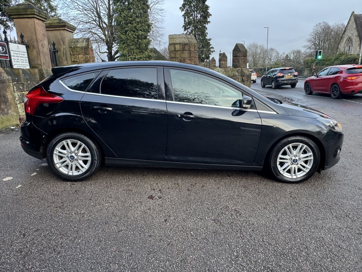 Used Ford Focus 2013 for sale - 77385212: Photo 2