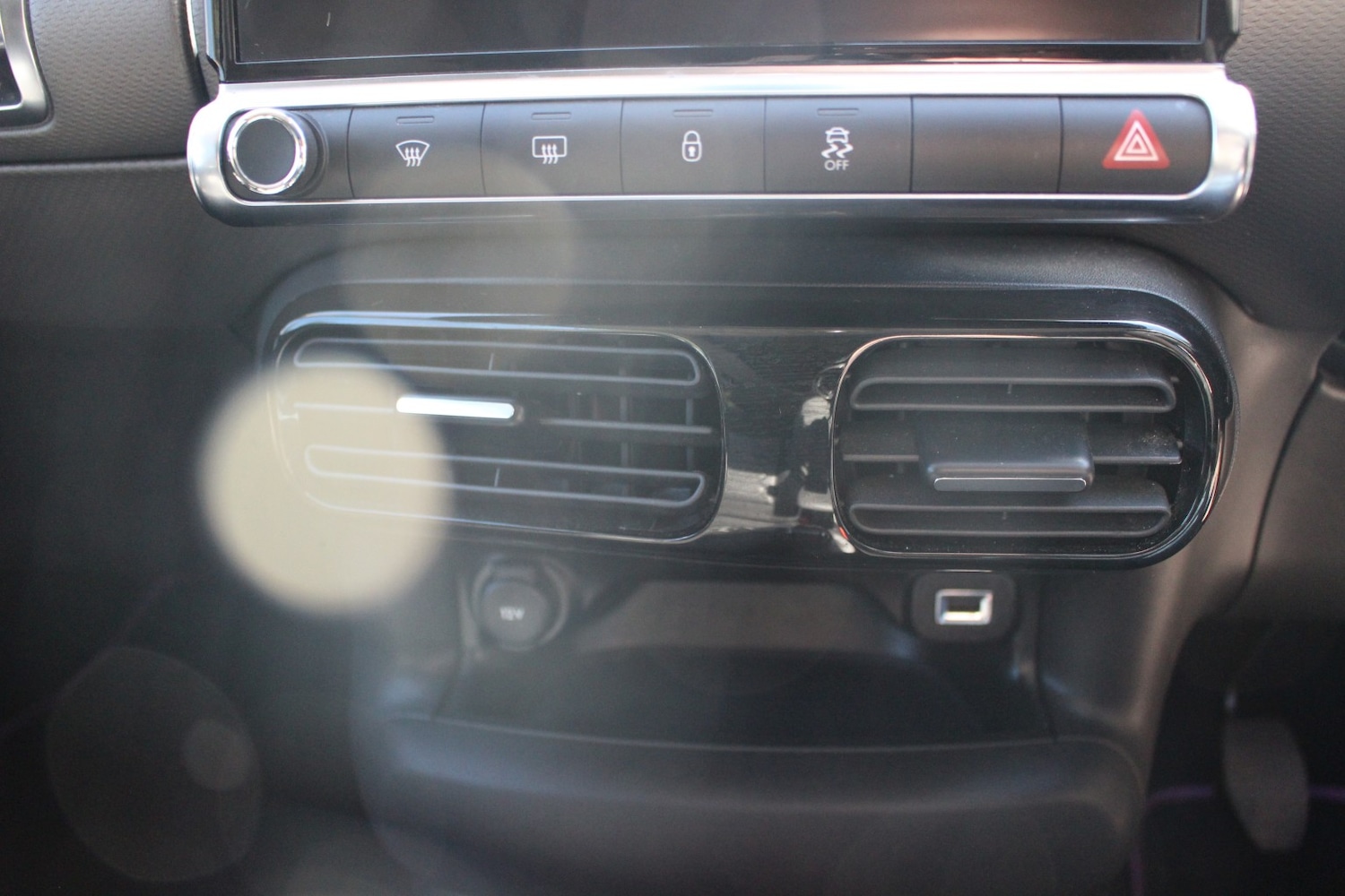 Used Citroen C4 Cactus 2017 for sale - 78031766: Photo 27