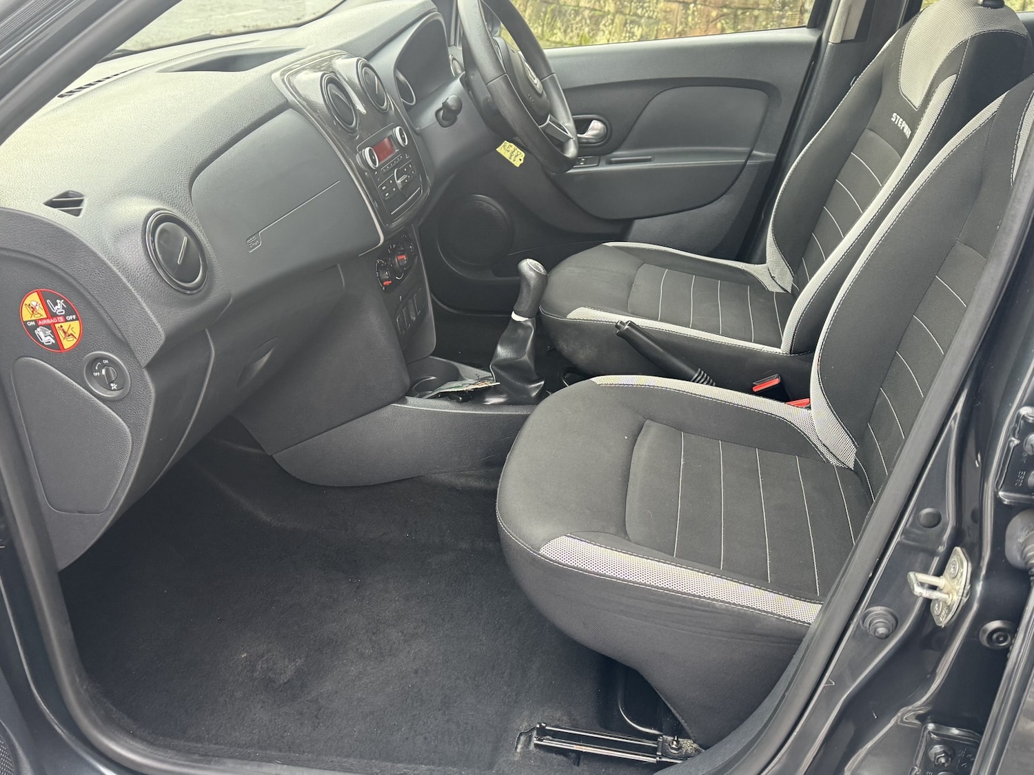 Used Dacia Sandero Stepway 2017 for sale - 77140737: Photo 10