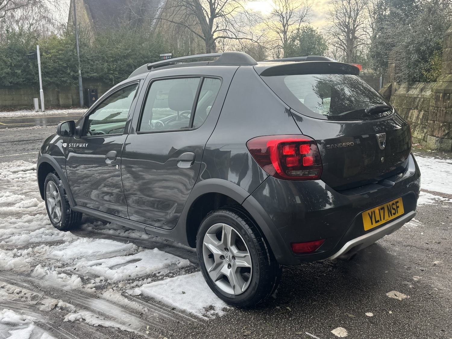 Used Dacia Sandero Stepway 2017 for sale - 77140737: Photo 5