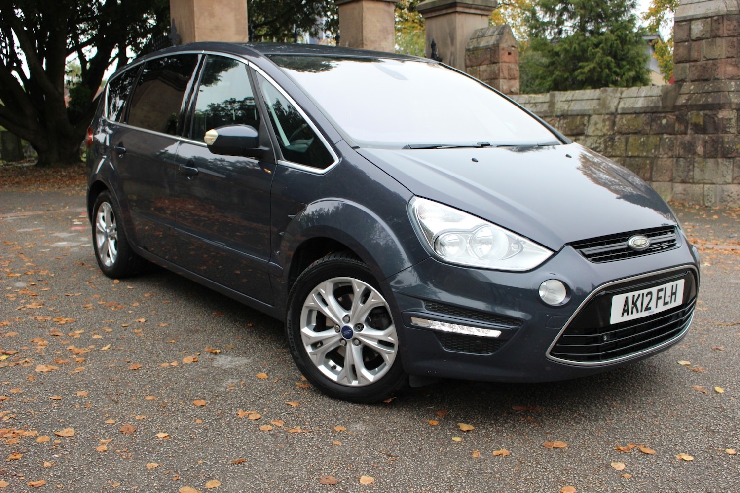 Used Ford S-Max 2012 for sale - 76725670: Photo 1