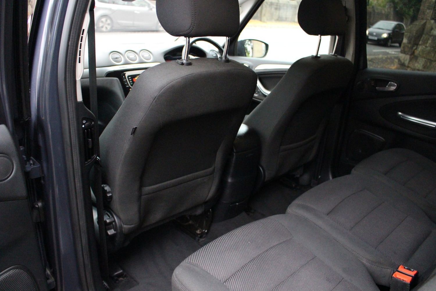 Used Ford S-Max 2012 for sale - 76725670: Photo 14