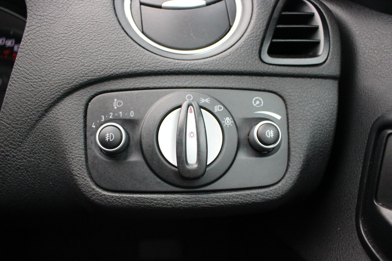 Used Ford S-Max 2012 for sale - 76725670: Photo 29