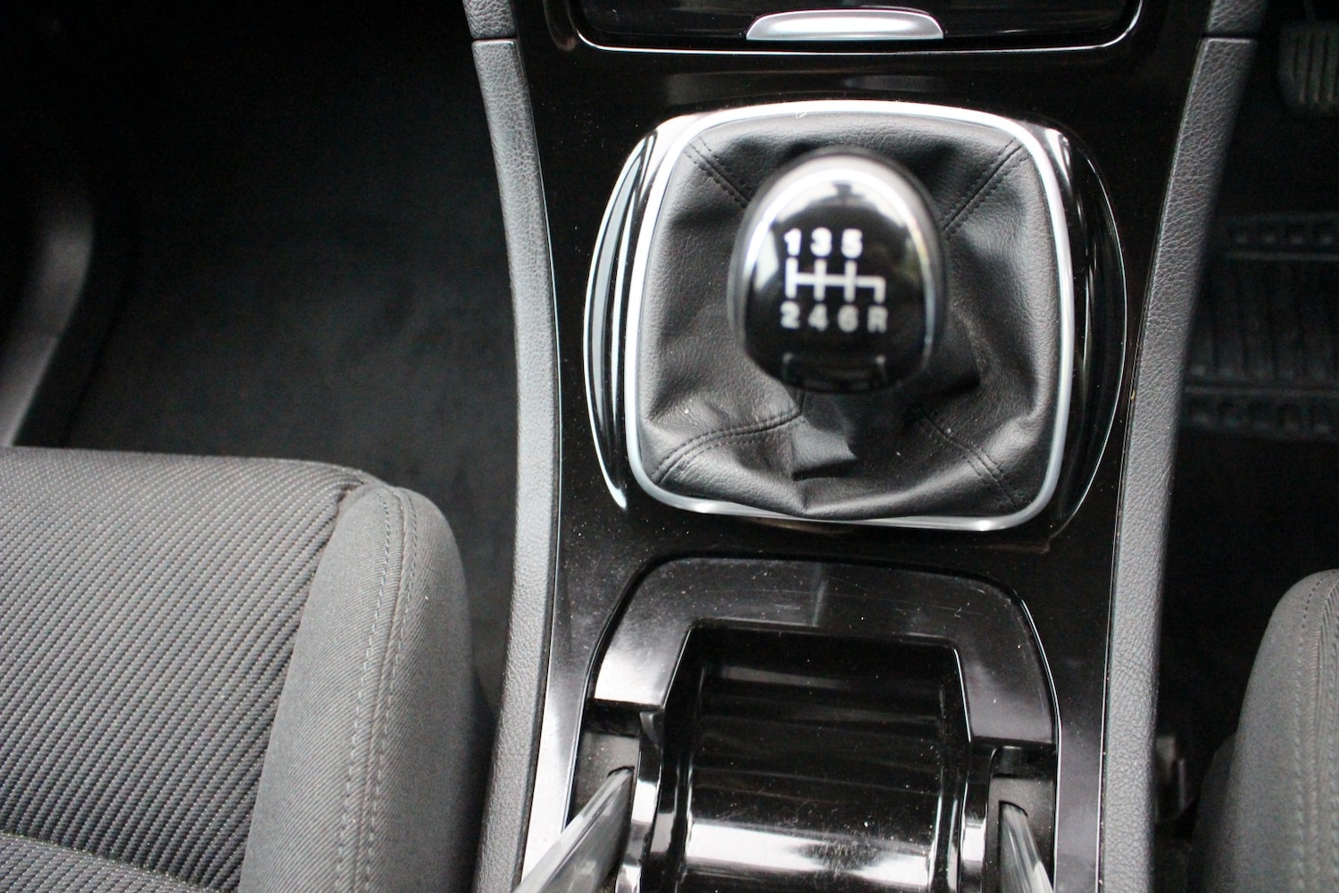 Used Ford S-Max 2012 for sale - 76725670: Photo 31