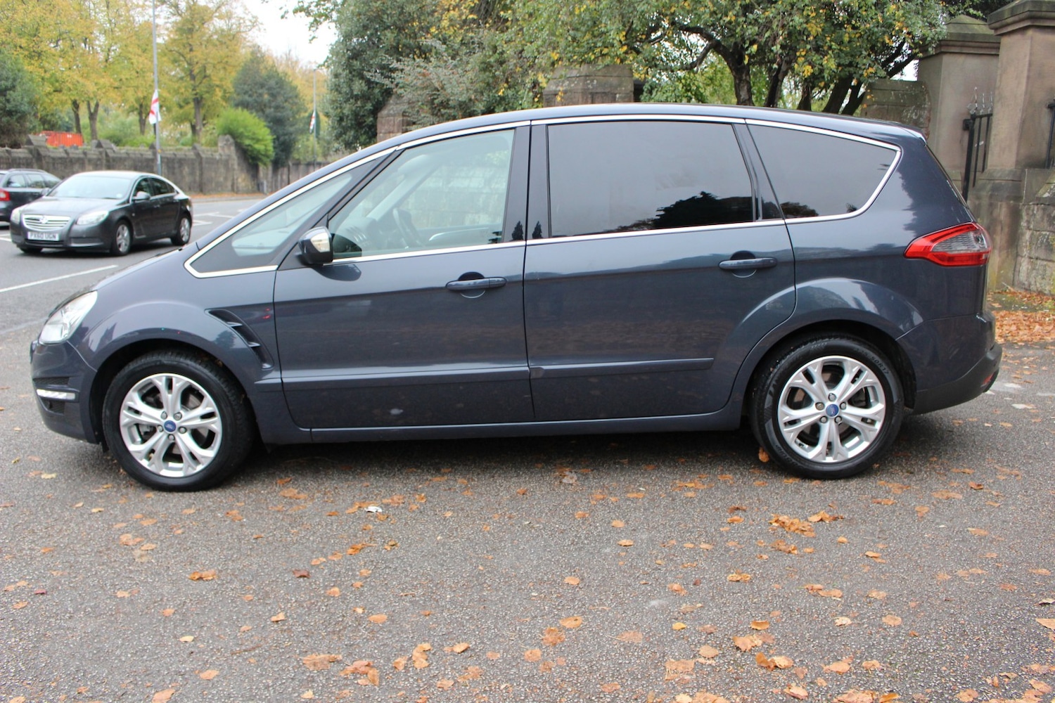 Used Ford S-Max 2012 for sale - 76725670: Photo 6